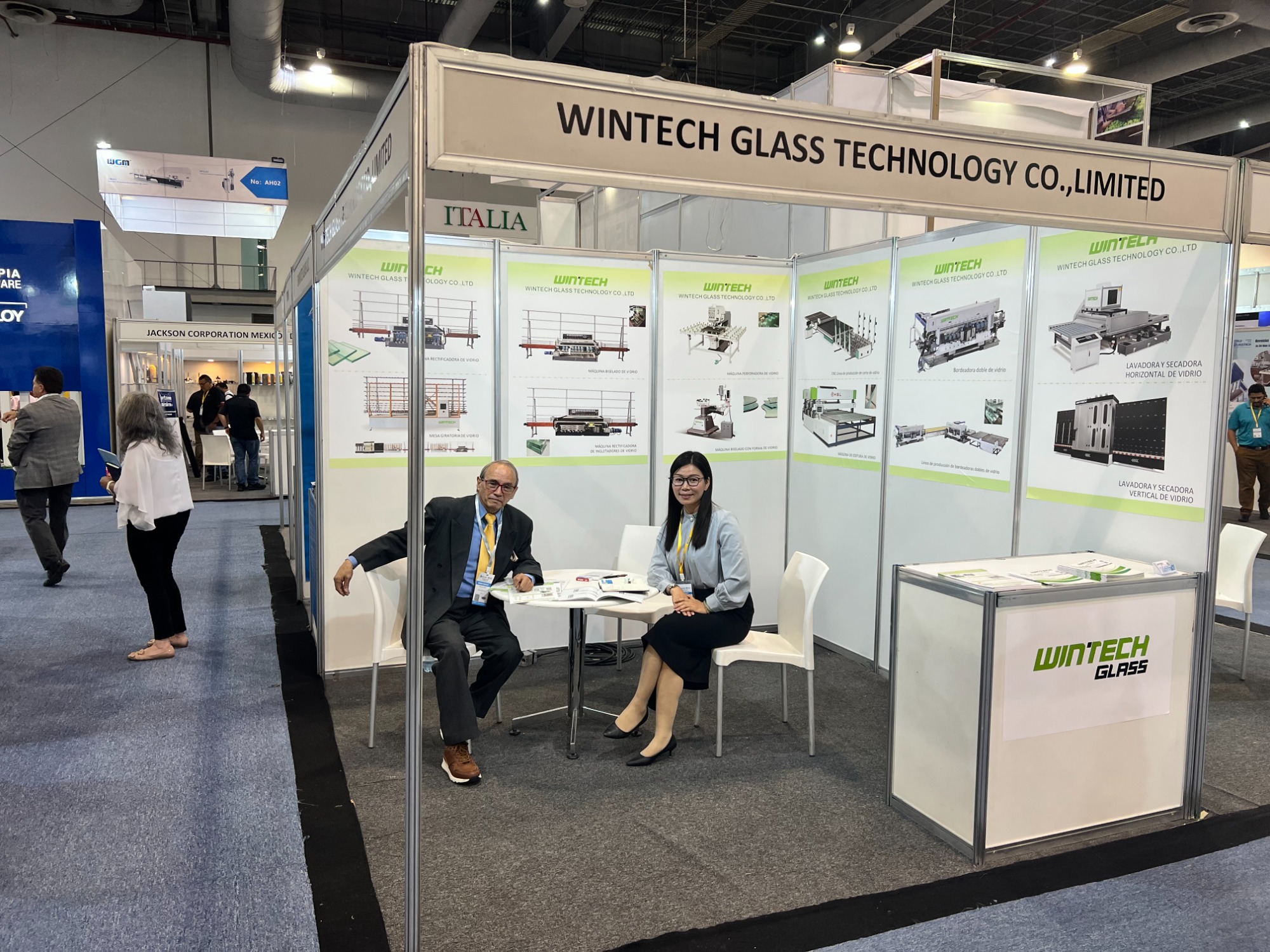 Maquinaria para vidrio wintech participó en Glasstech México 2023